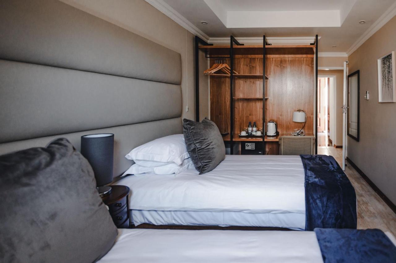 The Capital Guest House Габороне Экстерьер фото